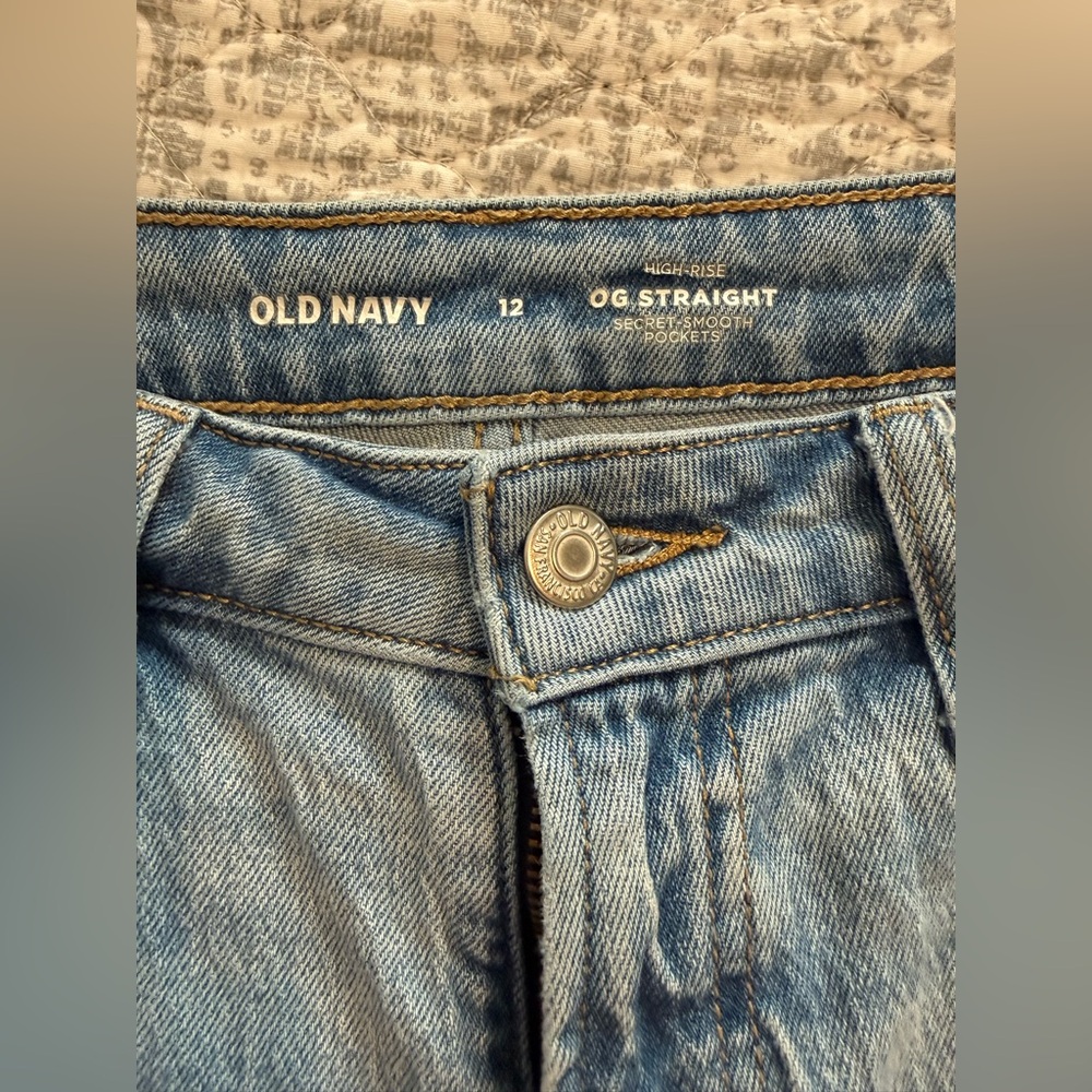 Old Navy OG straight hi rise Jeans - Picture 3 of 3
